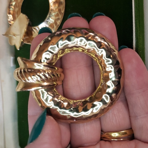 Hammered Gold Door Knocker Hoop Earrings ~Runway Couture - Picture 5 of 5
